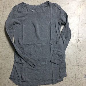 Gap maternity grey cotton tee